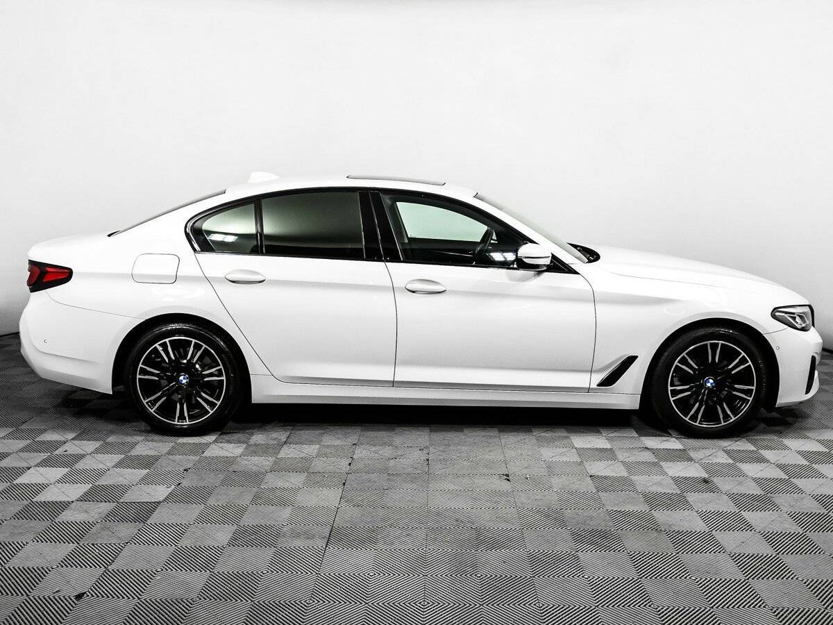 Купить BMW 5 серии 520i, 2022, 20 188 км, фото №4