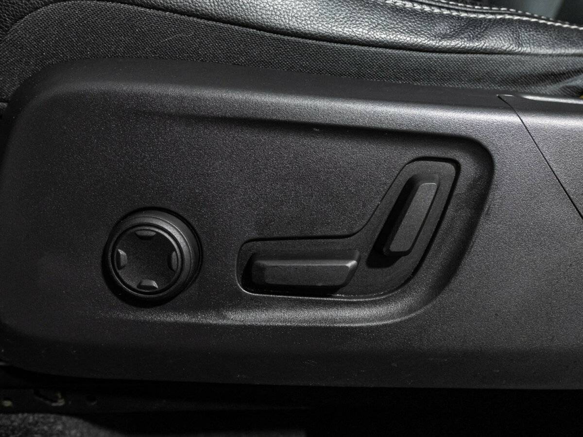 Купить Volvo XC40, 2019, 115 377 км, фото №16