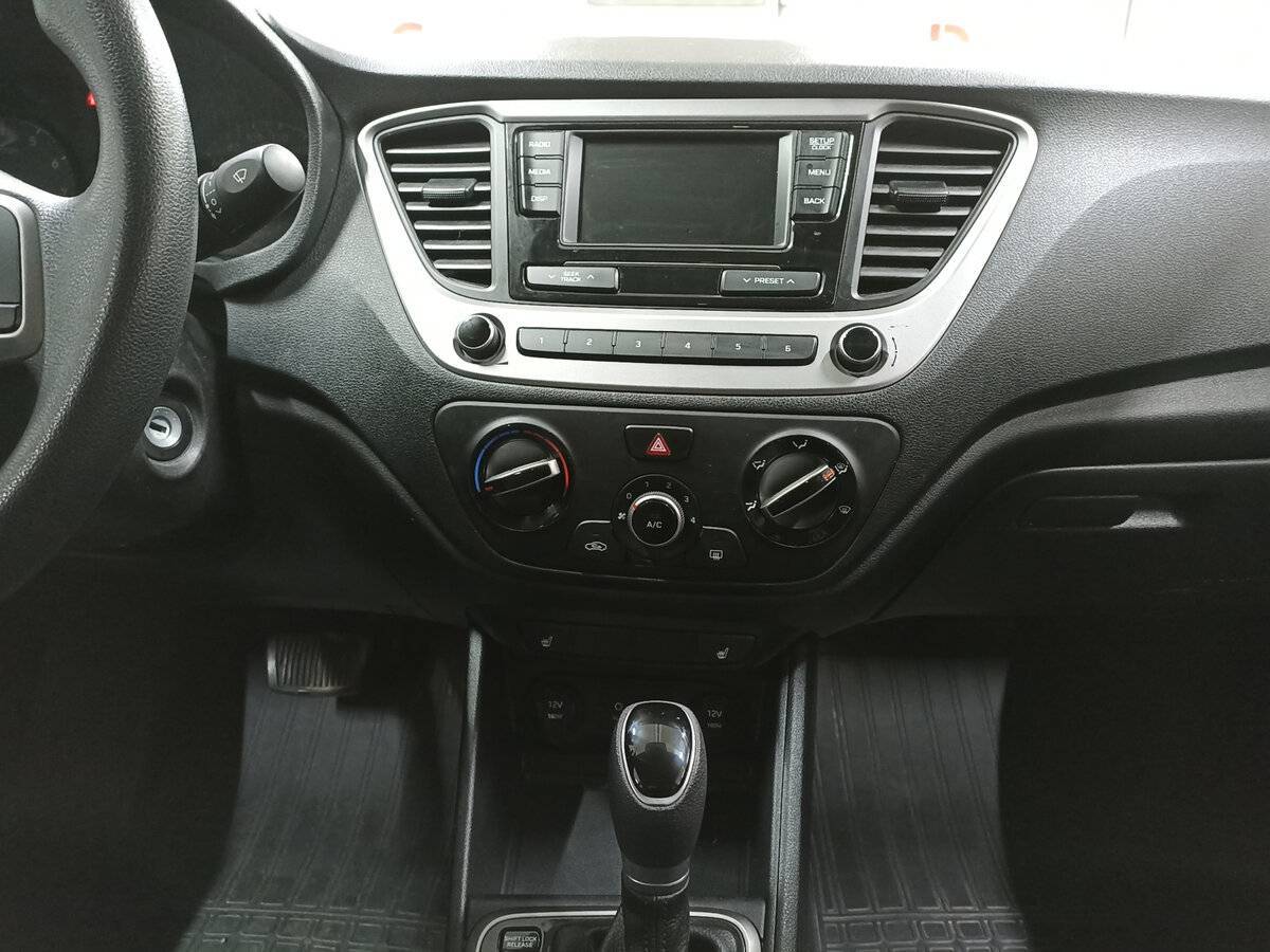 Купить Hyundai Solaris, 2017, 85 423 км, фото №15