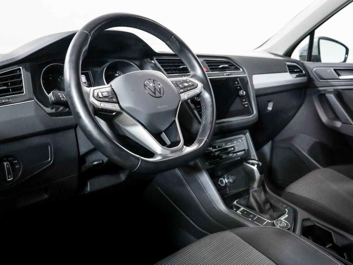 Купить Volkswagen Tiguan, 2021, 29 904 км, фото №10