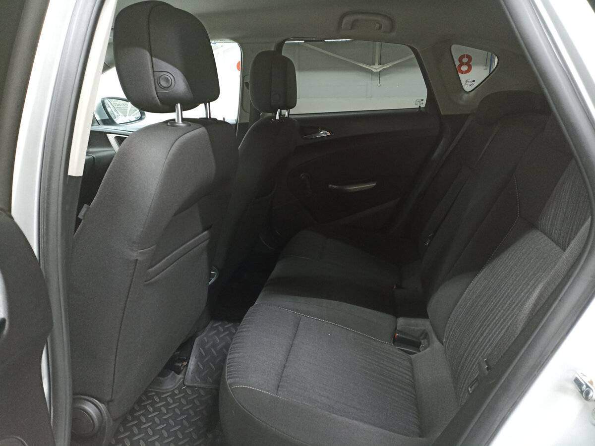 Купить Opel Astra, 2011, 131 802 км, фото №12