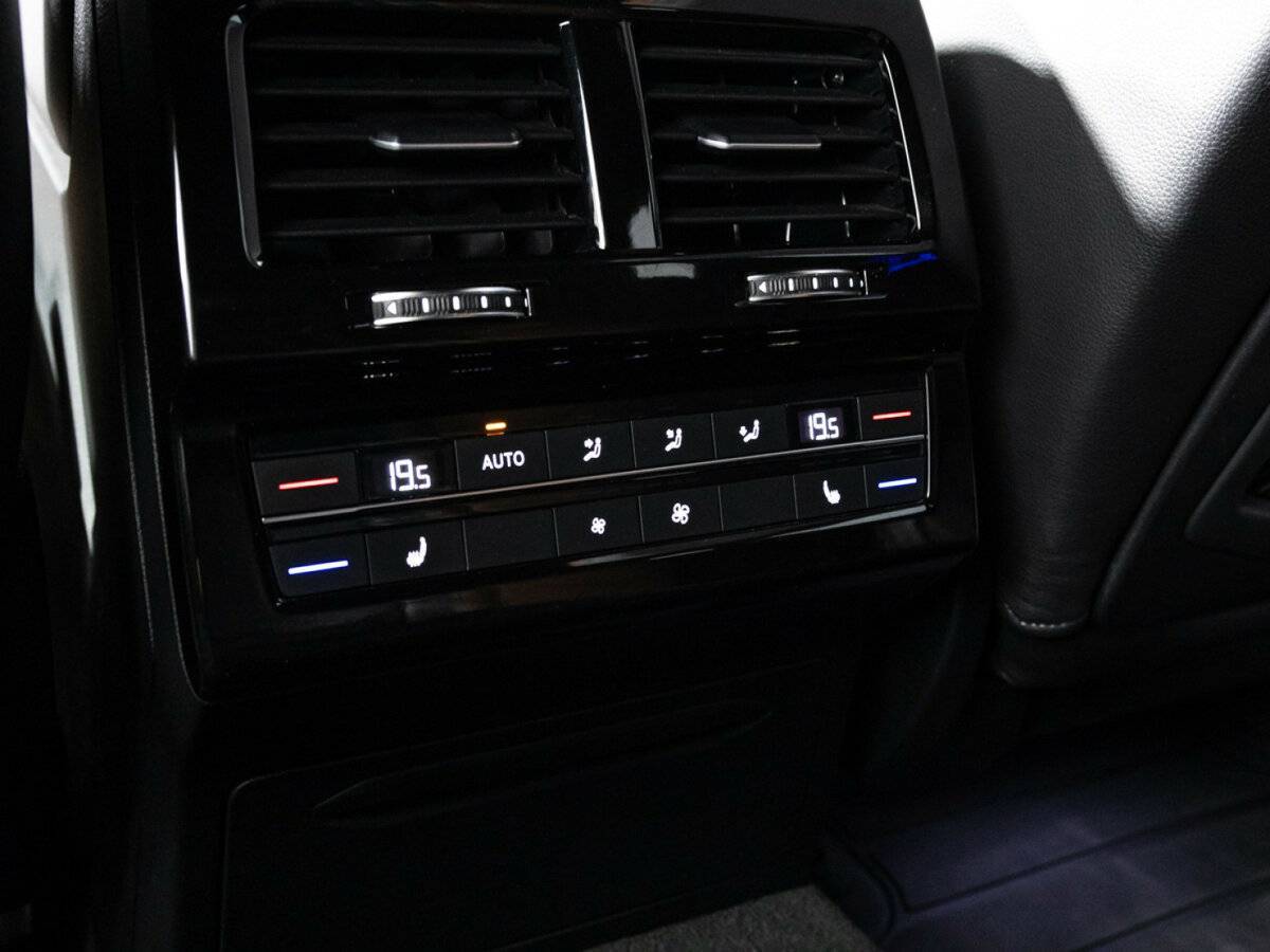 Купить Volkswagen Touareg, 2020, 86 623 км, фото №30