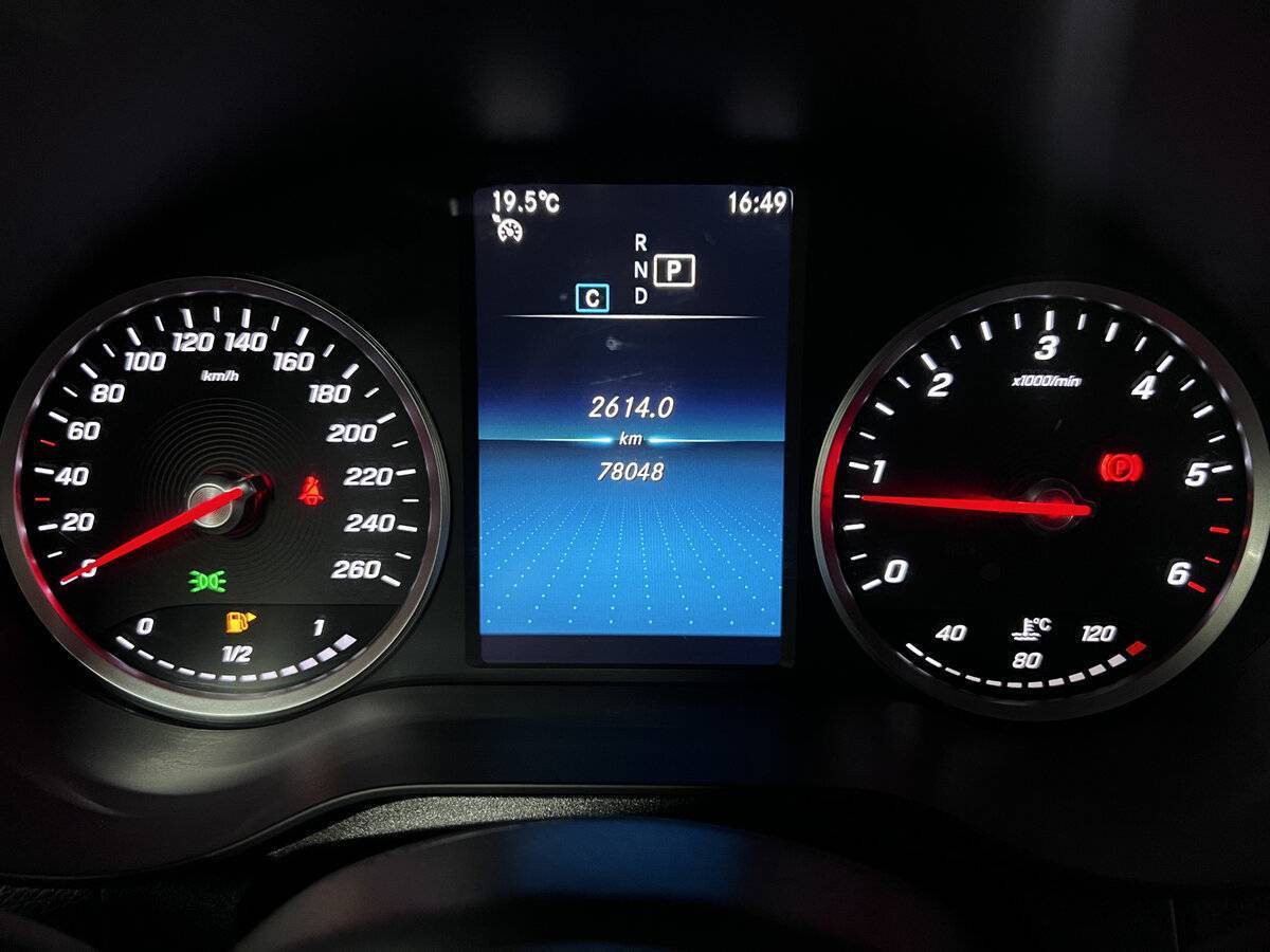 Купить Mercedes-Benz GLC 300 d, 2020, 78 031 км, фото №13