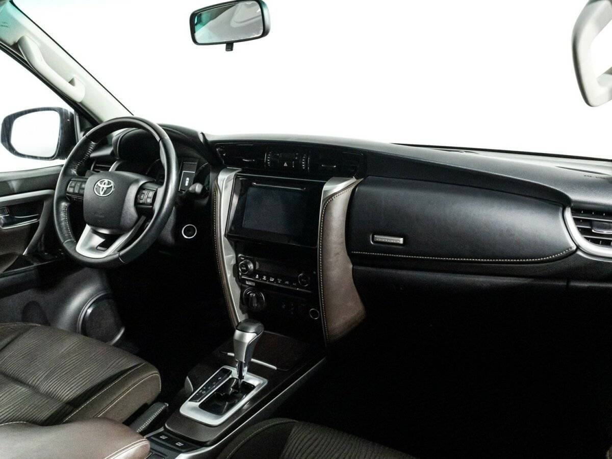 Купить Toyota Fortuner, 2017, 125 276 км, фото №7