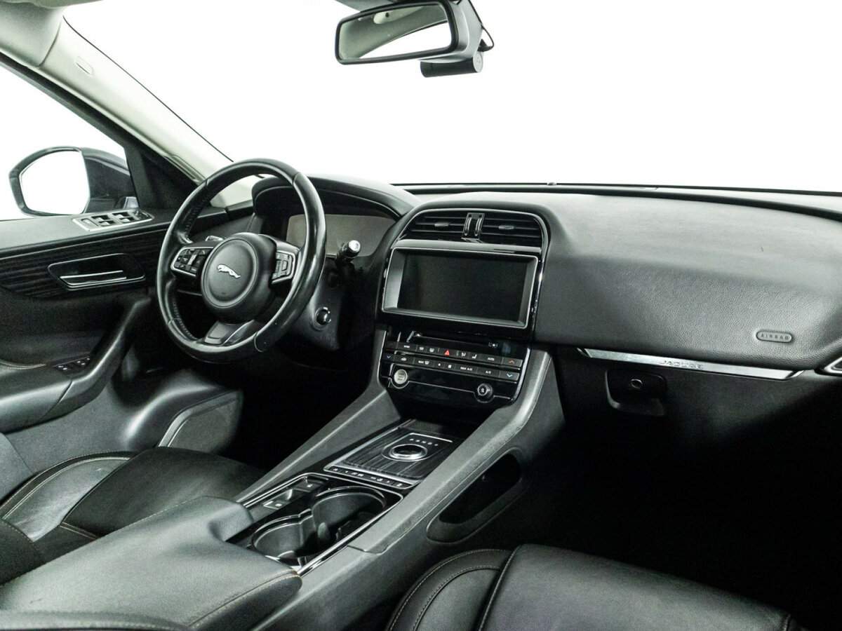 Купить Jaguar F-Pace, 2016, 159 996 км, фото №9
