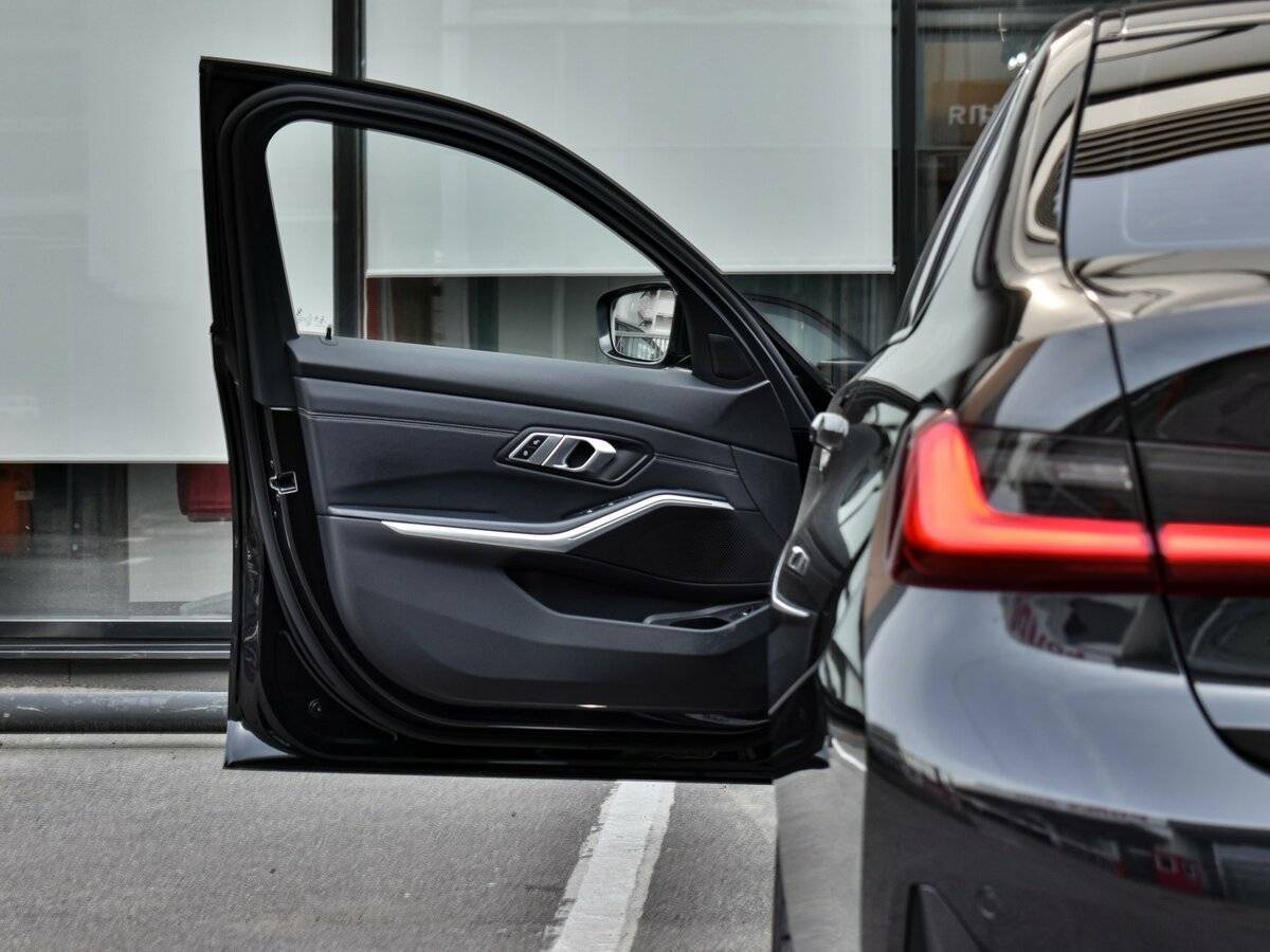 Купить BMW 3 серии 318d, 2020, 84 000 км, фото №12