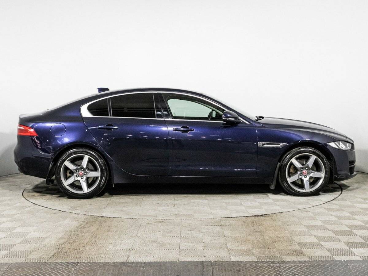 Купить Jaguar XE, 2016, 119 365 км, фото №4