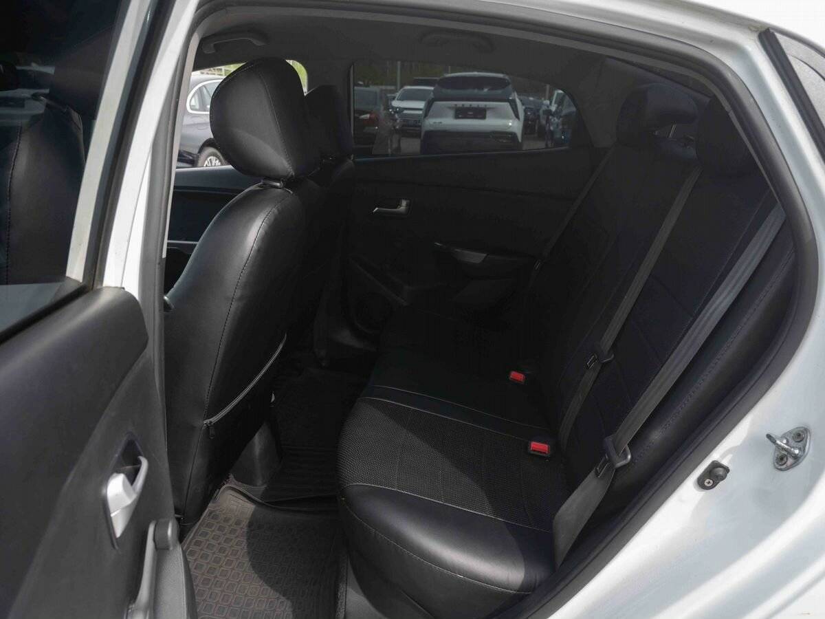 Купить Kia Rio, 2014, 166 410 км, фото №9