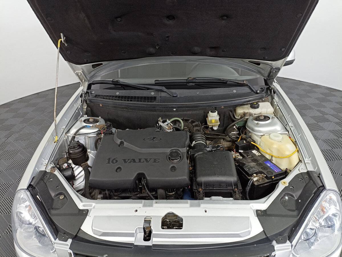 Купить Lada (ВАЗ) Priora, 2011, 194 969 км, фото №9