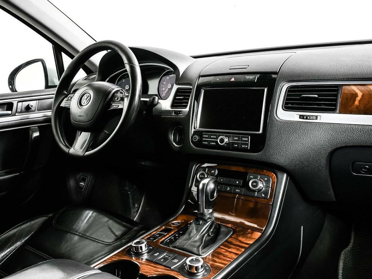 Купить Volkswagen Touareg, 2011, 357 380 км, фото №9