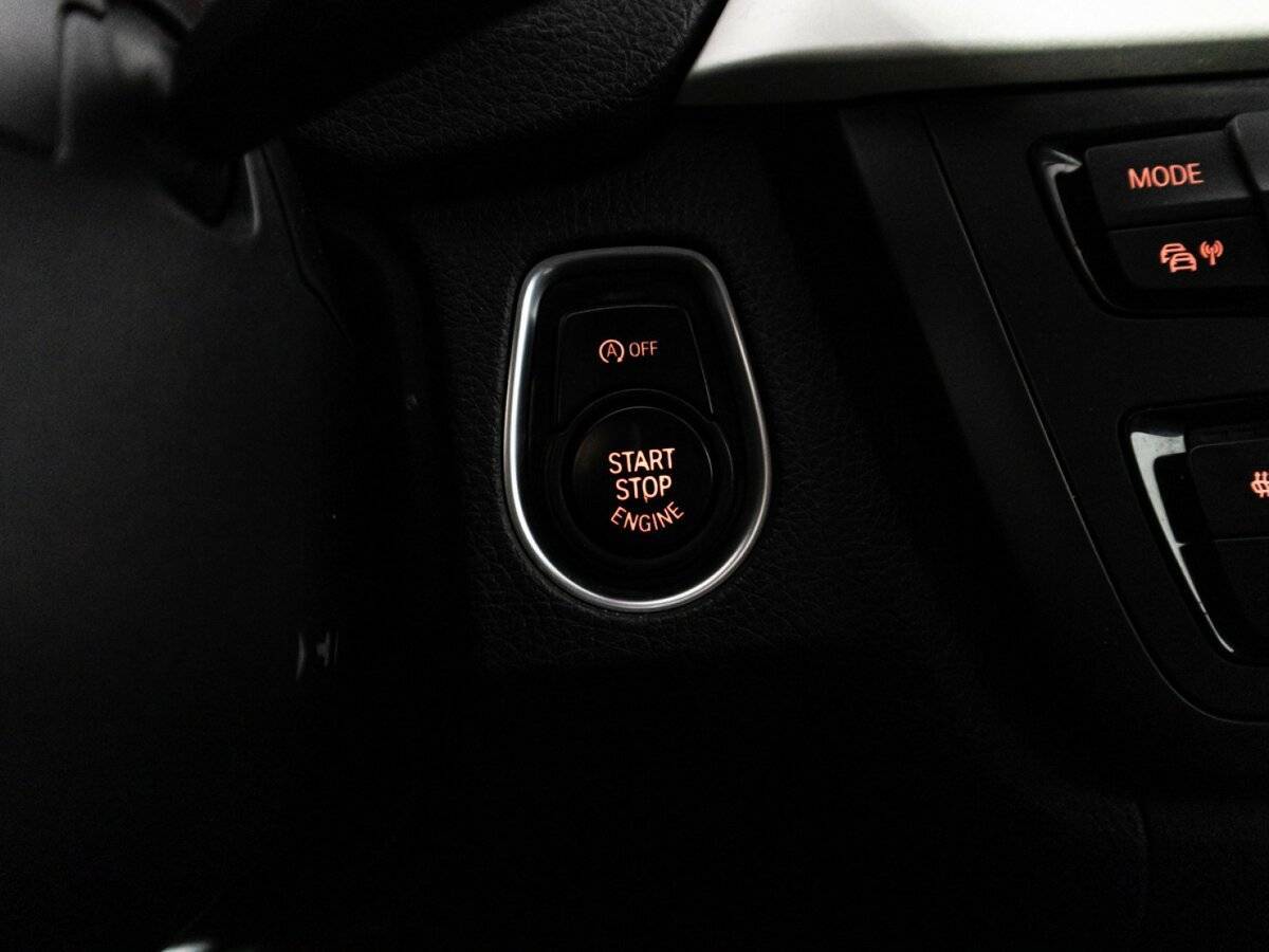 Купить BMW 3 серии 320i, 2012, 265 266 км, фото №19