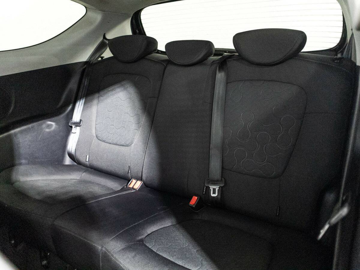 Купить Hyundai i20, 2009, 169 282 км, фото №10