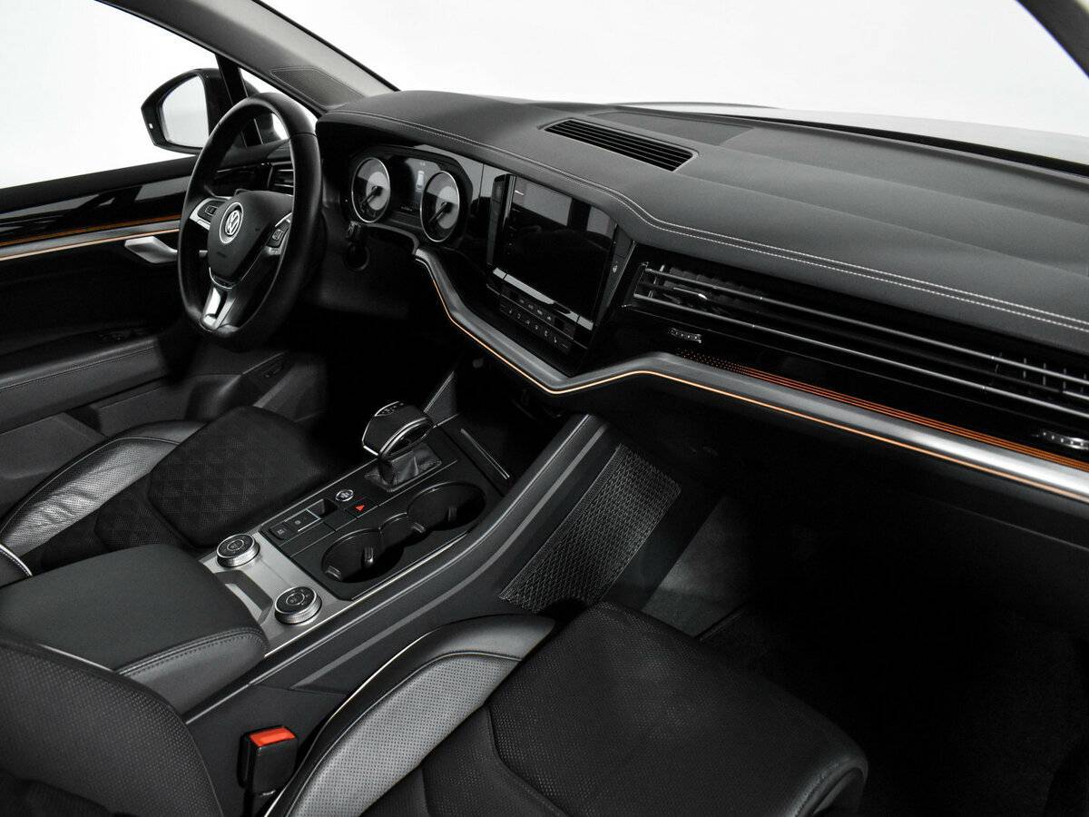 Купить Volkswagen Touareg, 2019, 68 901 км, фото №11