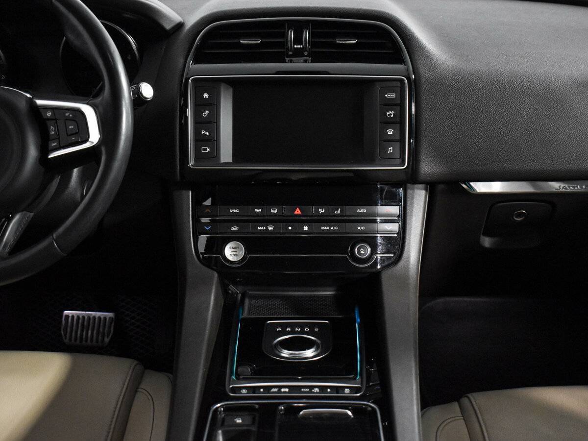 Купить Jaguar F-Pace, 2018, 133 777 км, фото №12