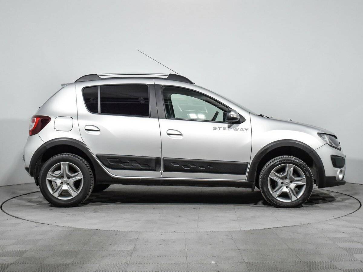 Купить Renault Sandero Stepway, 2017, 190 488 км, фото №4