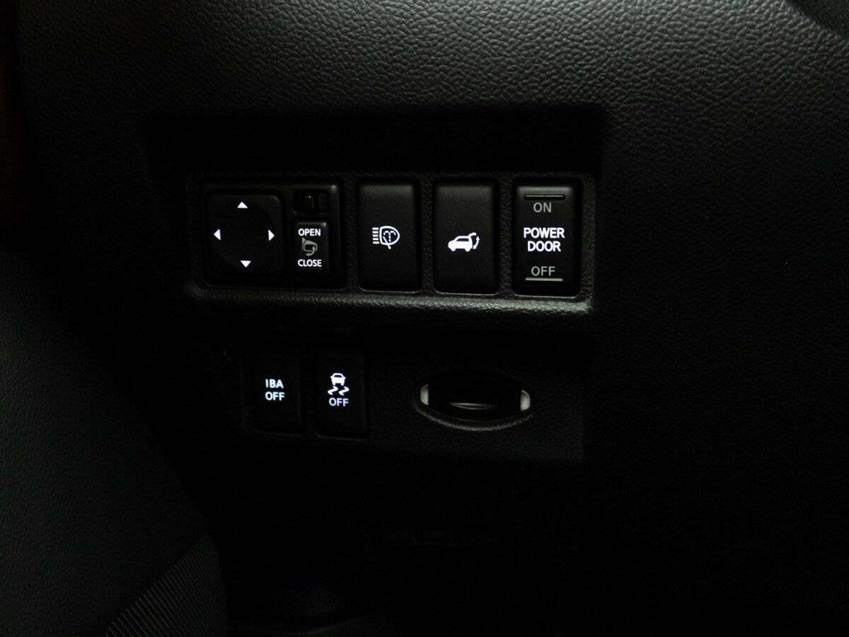 Купить Infiniti QX70, 2016, 89 100 км, фото №26