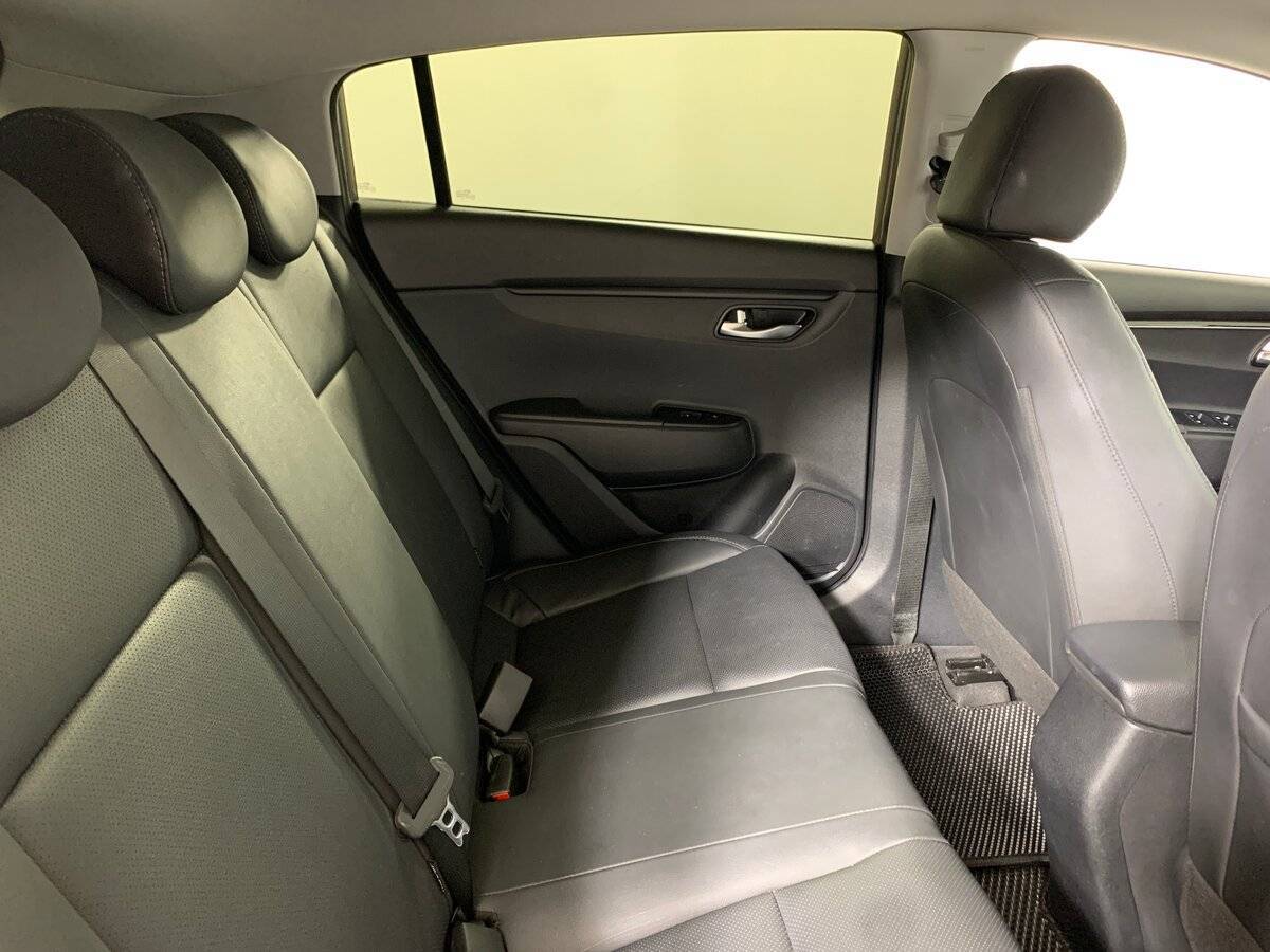 Купить Kia Rio X-Line, 2019, 74 145 км, фото №17