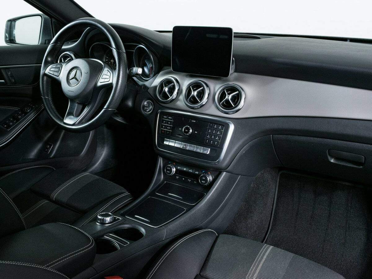 Купить Mercedes-Benz GLA 200, 2019, 70 392 км, фото №9