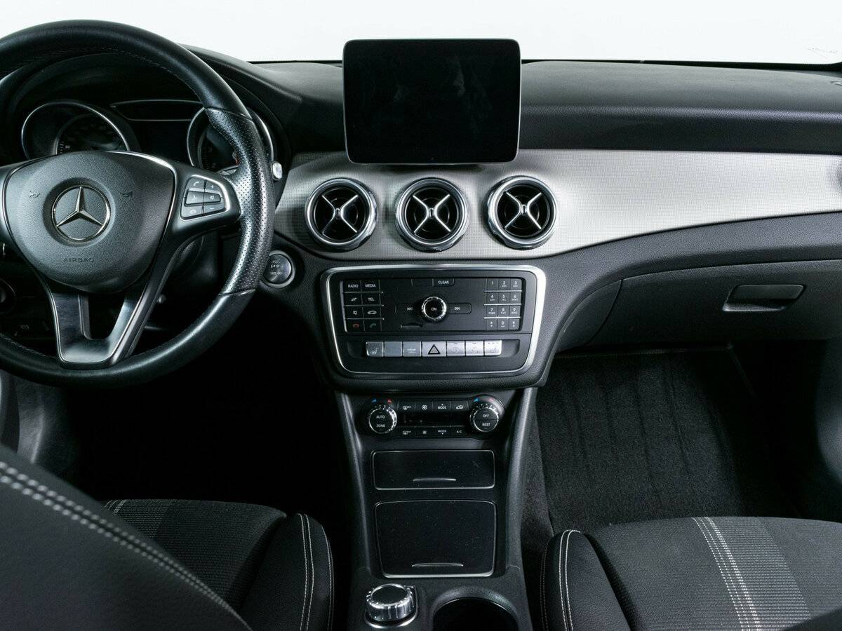 Купить Mercedes-Benz GLA 200, 2019, 70 392 км, фото №10