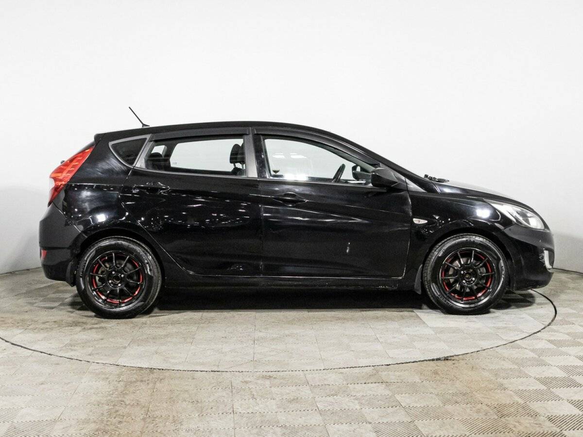 Купить Hyundai Solaris, 2011, 96 755 км, фото №4