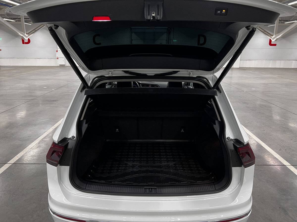Купить Volkswagen Tiguan, 2019, 75 377 км, фото №10