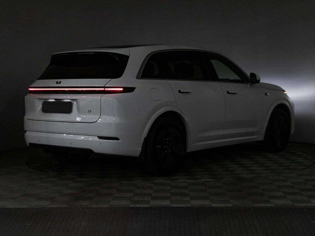 Купить Lixiang L7 52.3 kWh, 2024, 18 965 км, фото №33