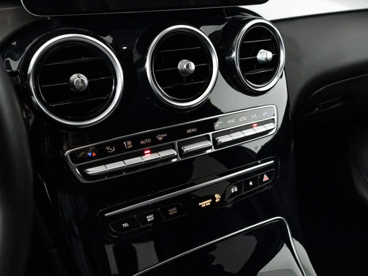 Купить Mercedes-Benz GLC 220 d, 2019, 59 422 км, фото №21