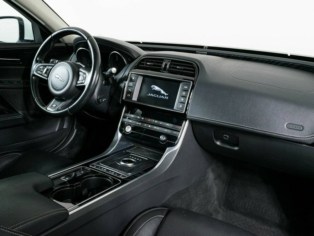 Купить Jaguar XE, 2015, 104 211 км, фото №11