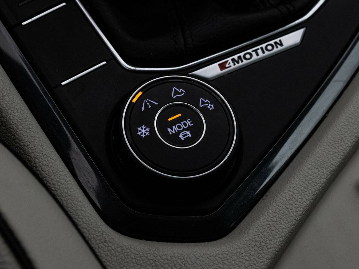 Купить Volkswagen Tiguan, 2020, 65 439 км, фото №12