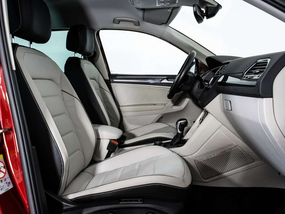 Купить Volkswagen Tiguan, 2020, 65 439 км, фото №15