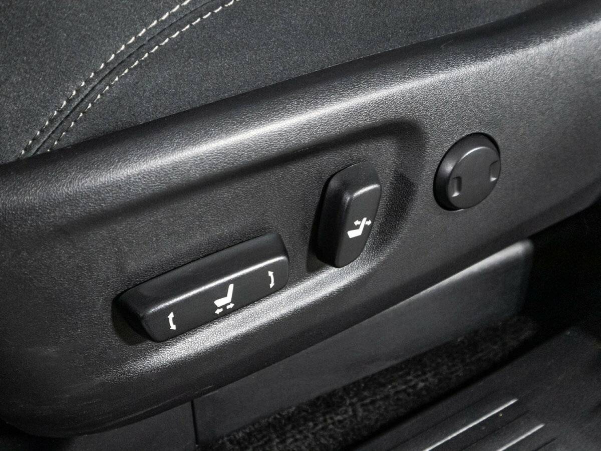 Купить Toyota Land Cruiser Prado, 2020, 59 721 км, фото №17