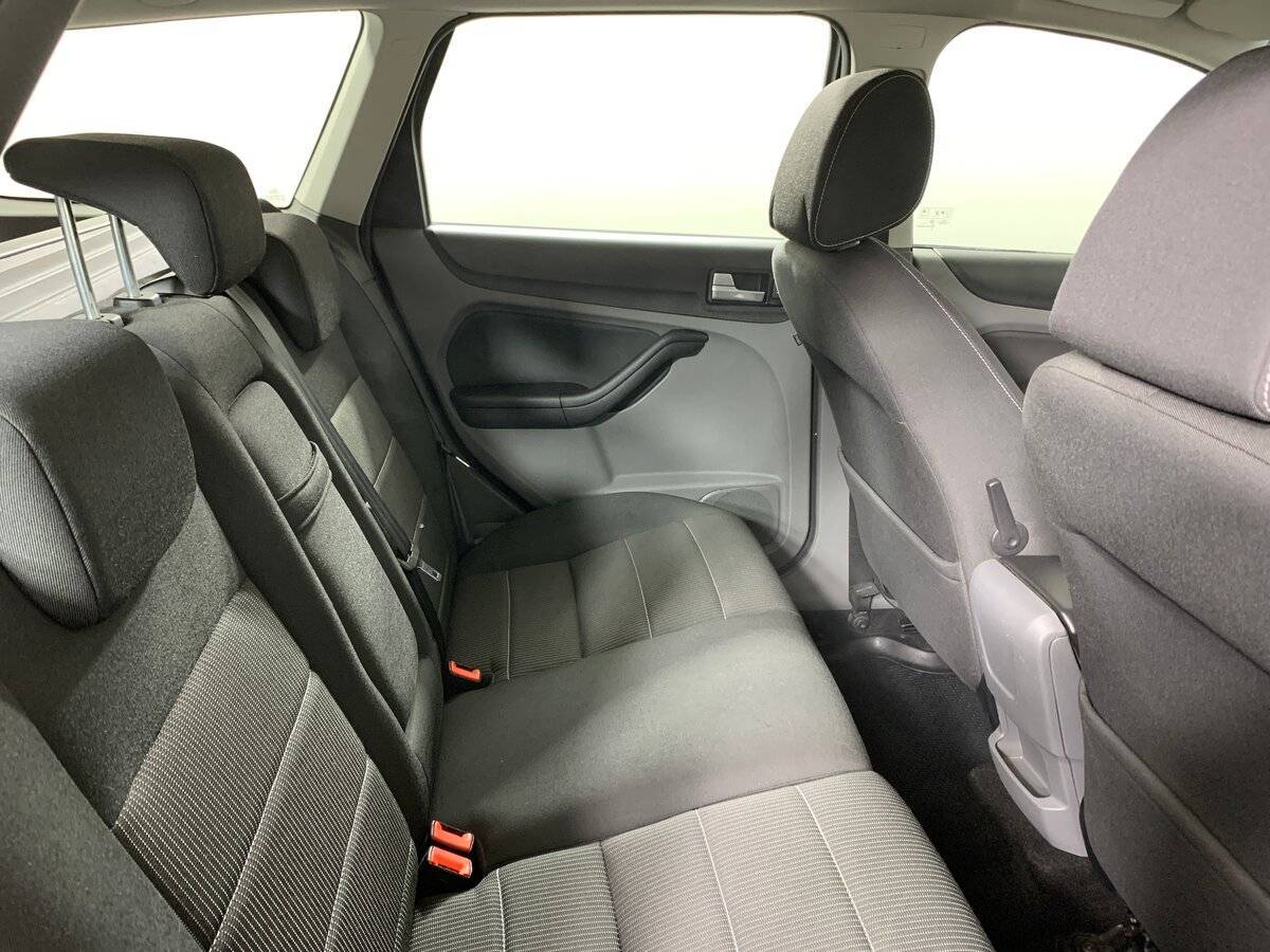 Купить Ford Focus, 2010, 290 338 км, фото №17