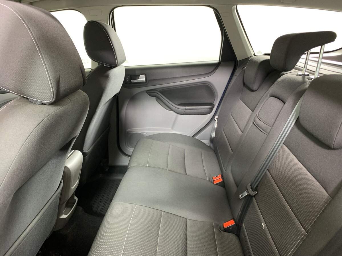 Купить Ford Focus, 2010, 290 338 км, фото №18