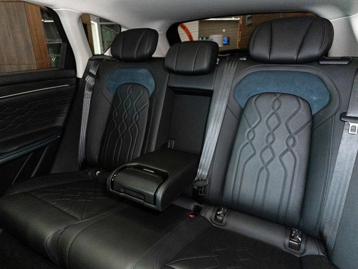 Купить Voyah Free EVR, 2023, 12 352 км, фото №16