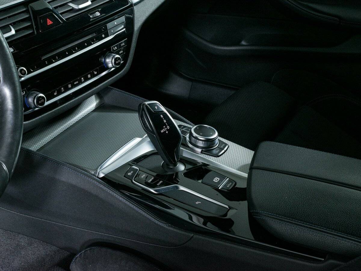 Купить BMW 5 серии 520d xDrive, 2019, 45 000 км, фото №17