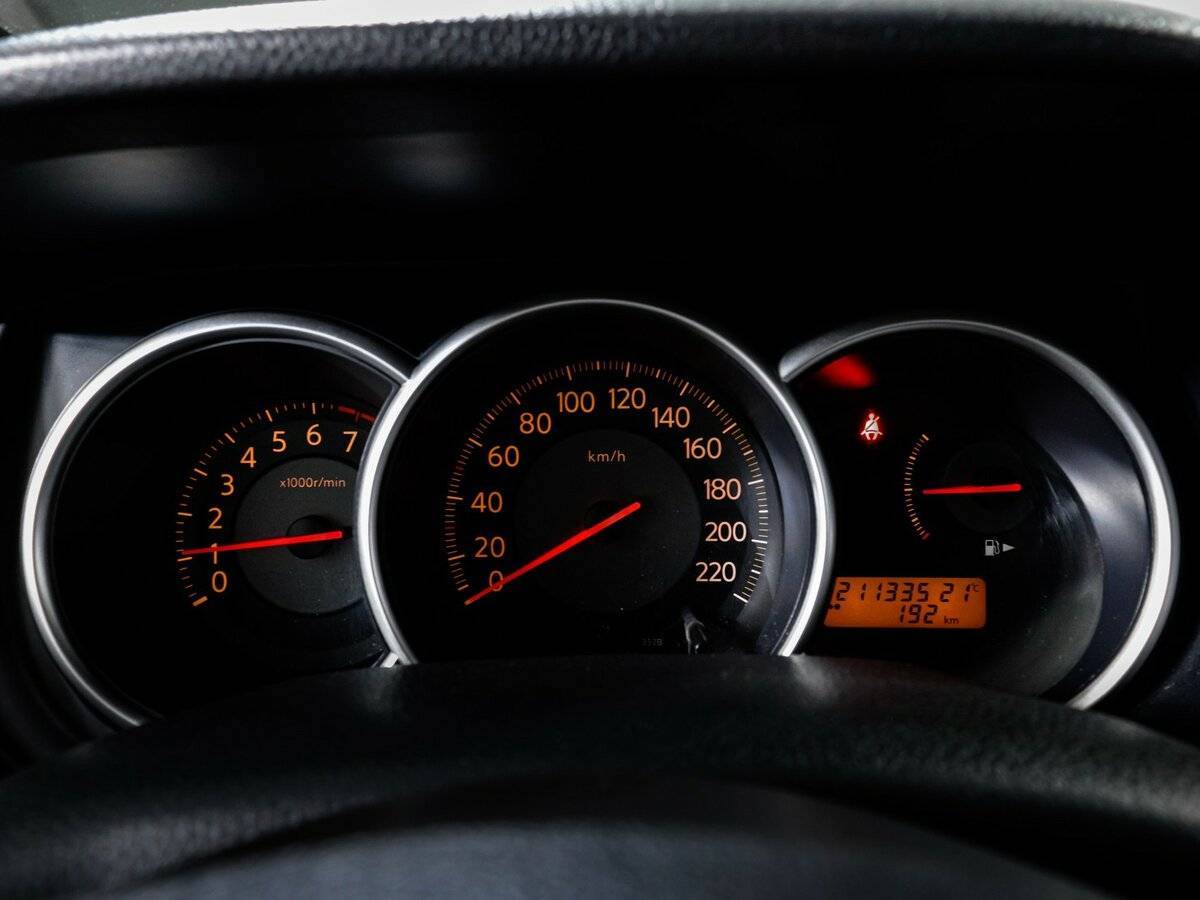 Купить Nissan Tiida, 2008, 211 332 км, фото №11