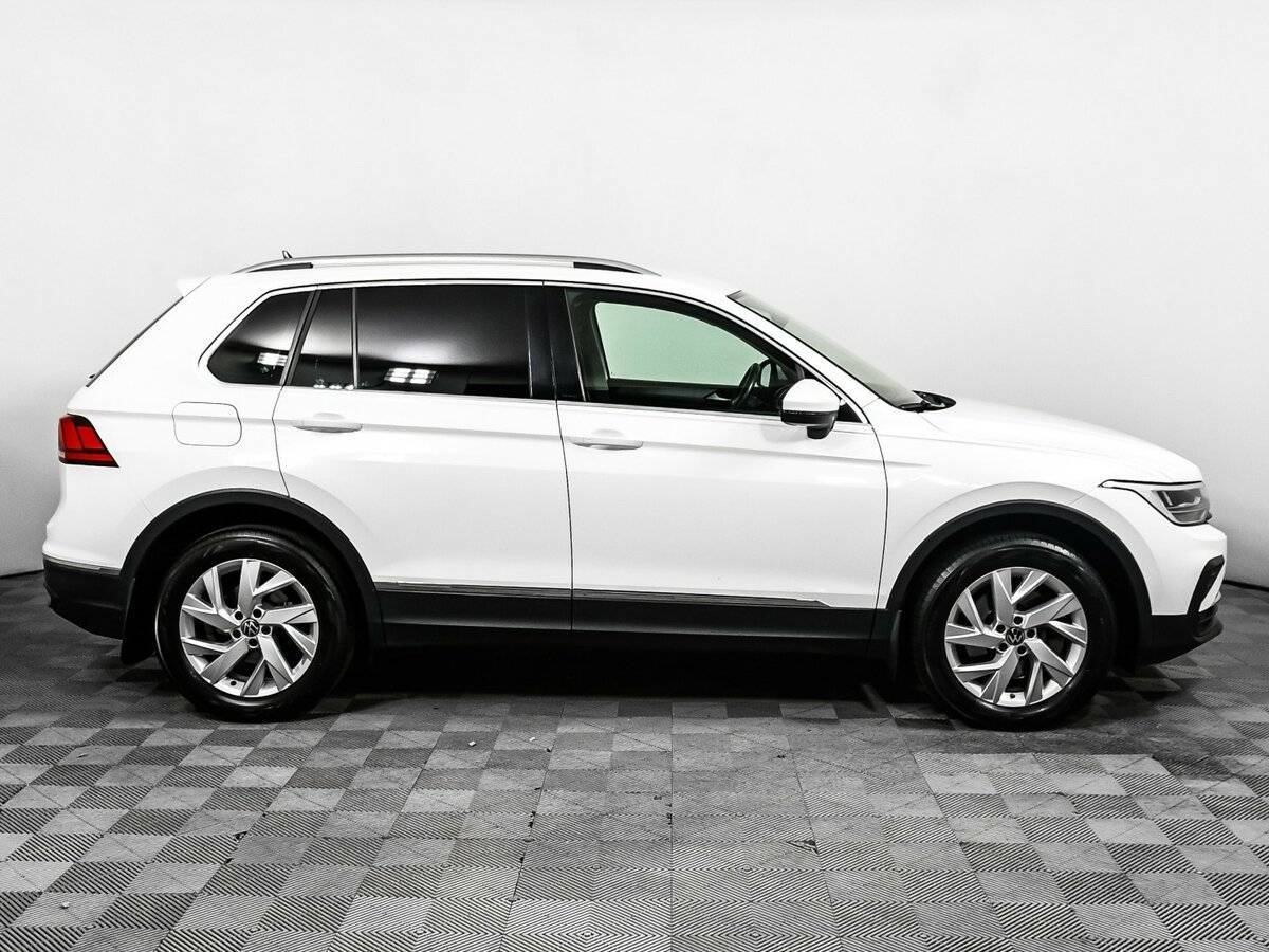 Купить Volkswagen Tiguan, 2021, 63 779 км, фото №4