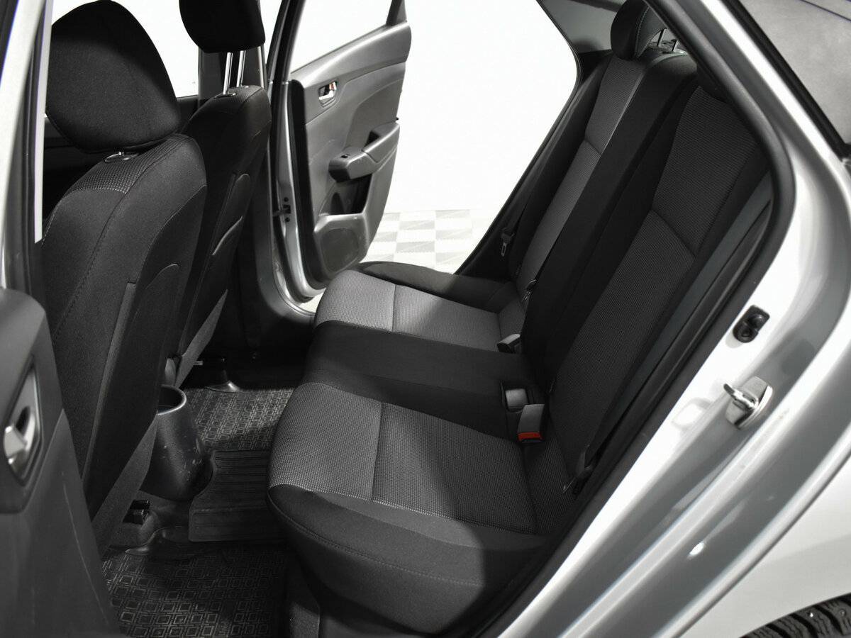 Купить Hyundai Solaris, 2017, 49 000 км, фото №12