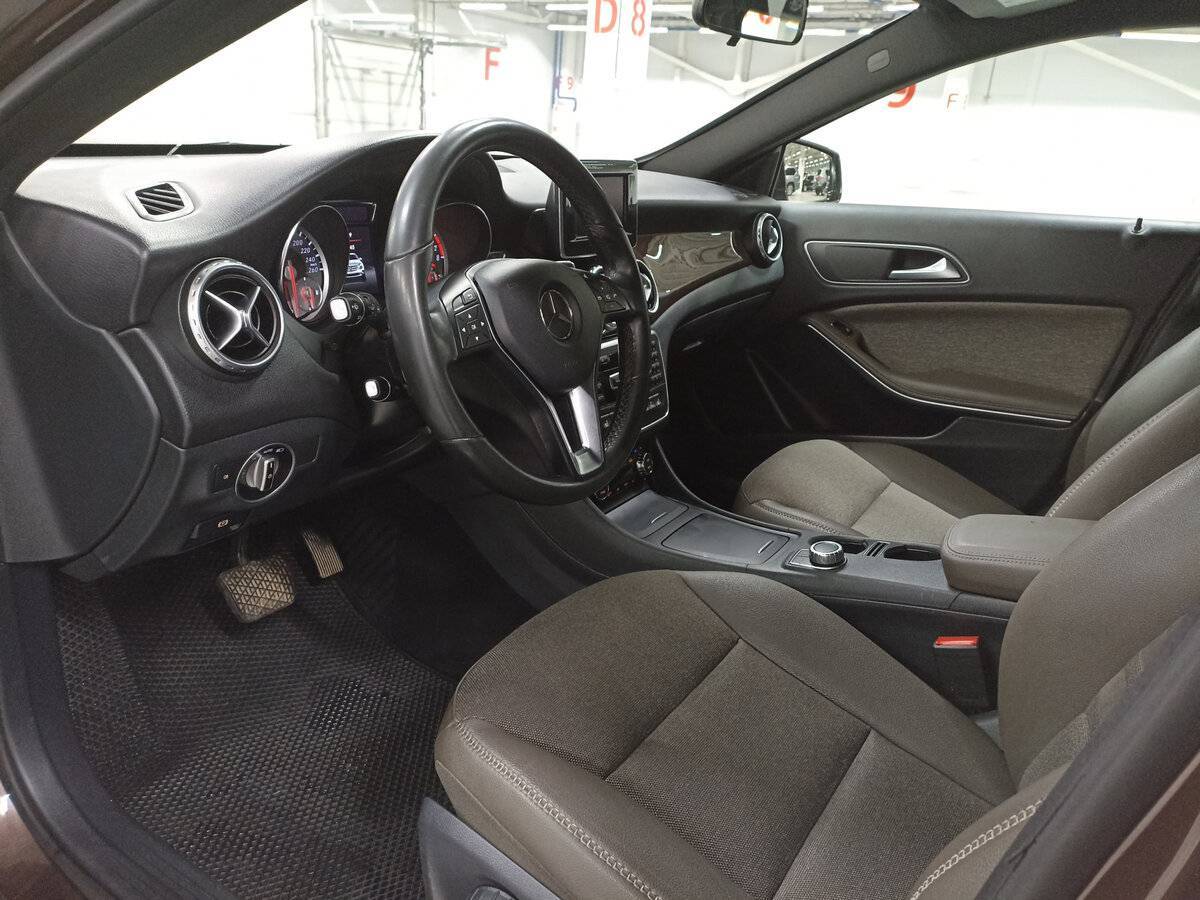 Купить Mercedes-Benz GLA 200, 2015, 128 501 км, фото №16