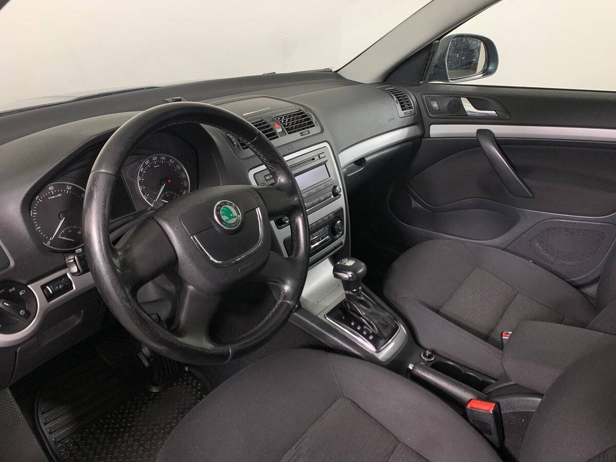 Купить Skoda Octavia, 2011, 269 000 км, фото №11