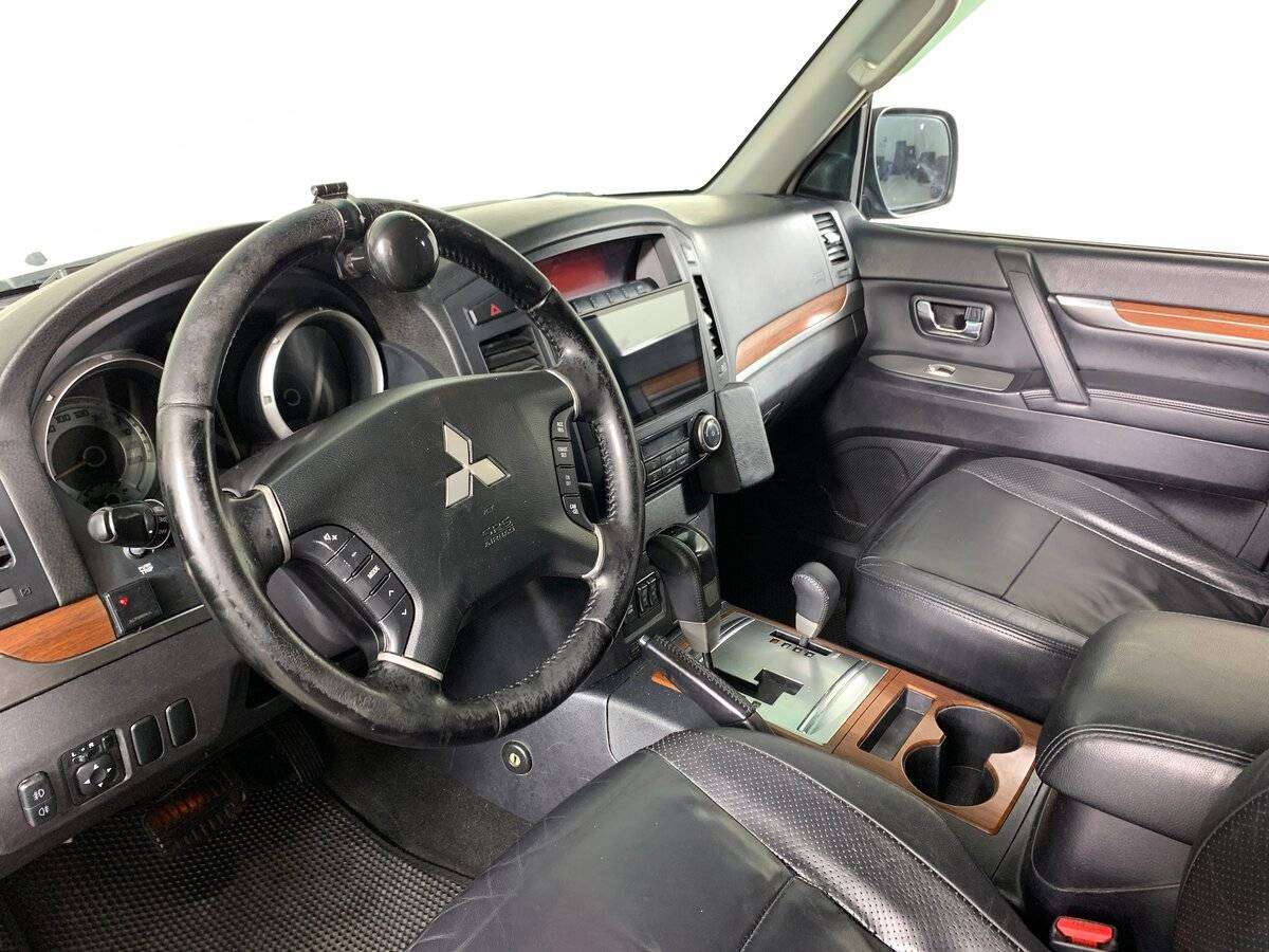 Купить Mitsubishi Pajero, 2008, 330 000 км, фото №11