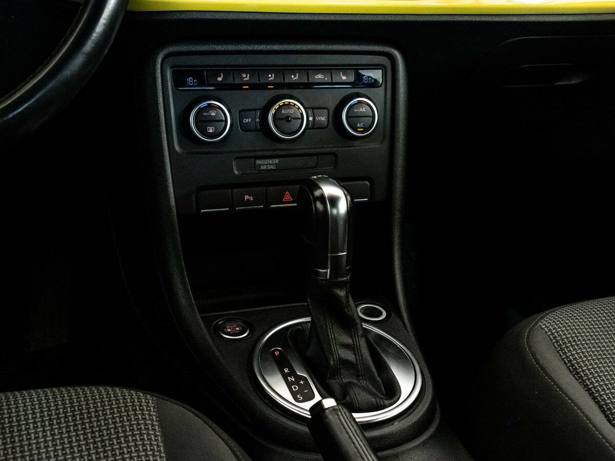 Купить Volkswagen Beetle, 2013, 143 466 км, фото №15