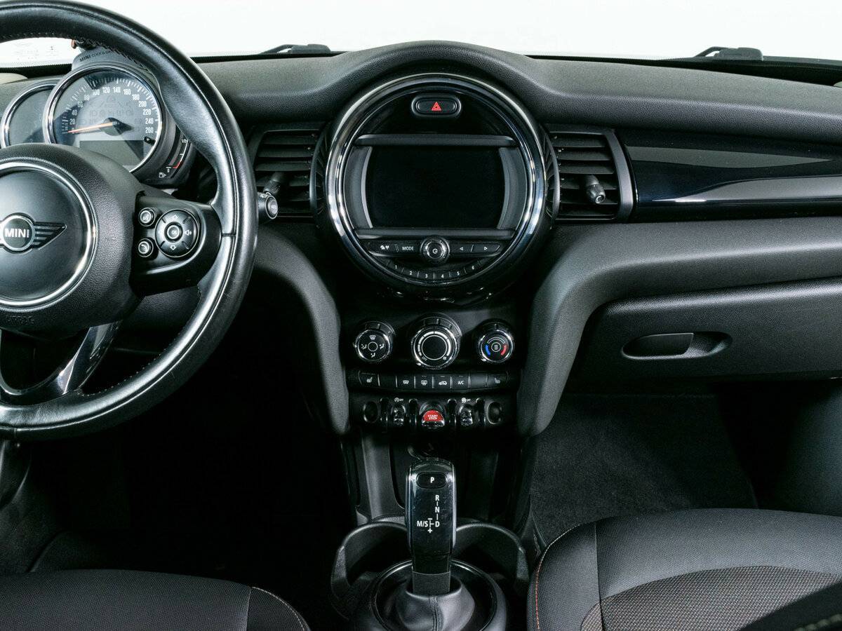 Купить Mini Hatch Cooper, 2018, 119 371 км, фото №11