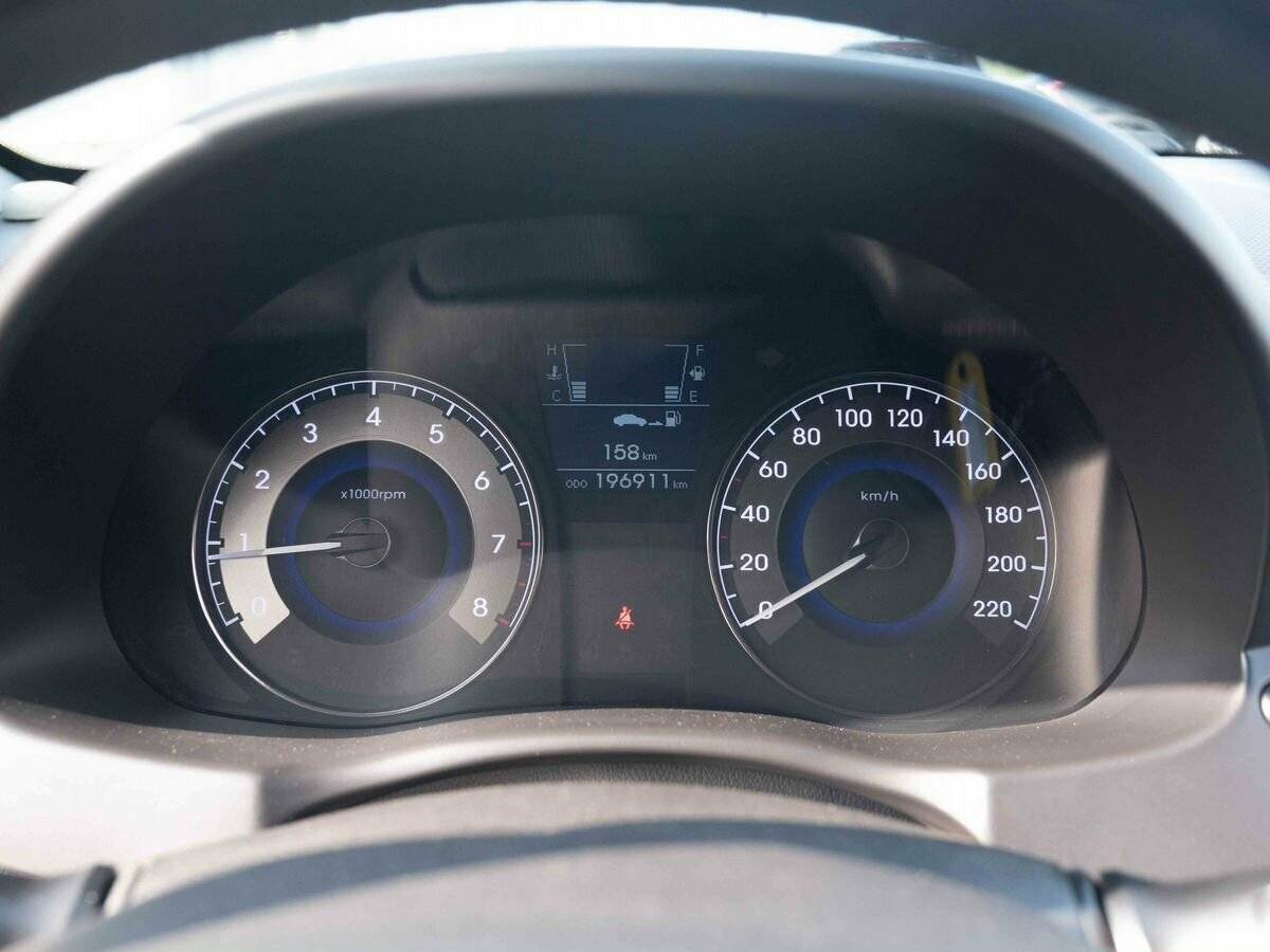 Купить Hyundai Solaris, 2014, 196 910 км, фото №17