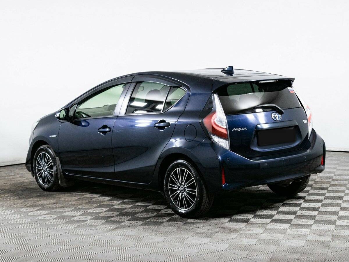Купить Toyota Aqua, 2018, 98 696 км, фото №6