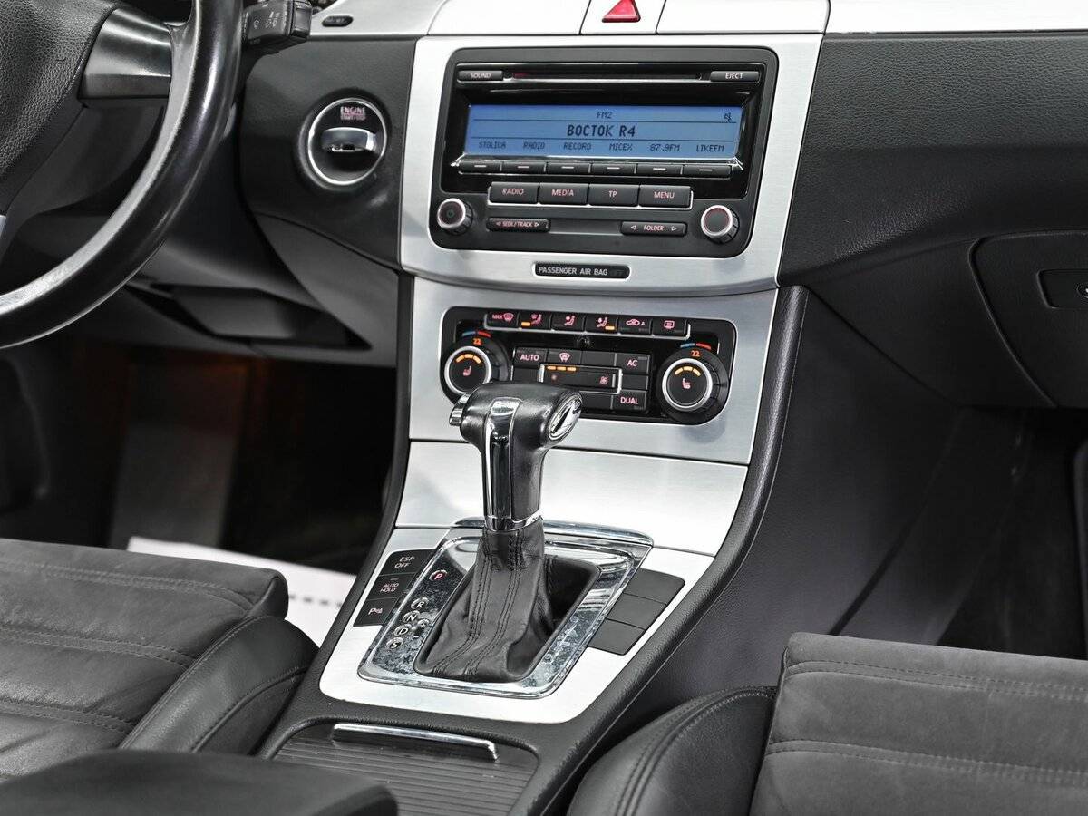 Купить Volkswagen Passat, 2010, 186 000 км, фото №9