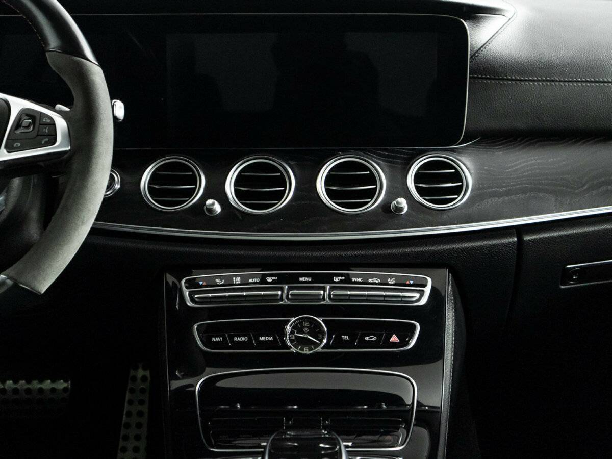Купить Mercedes-Benz E-Класс 300, 2017, 119 835 км, фото №13