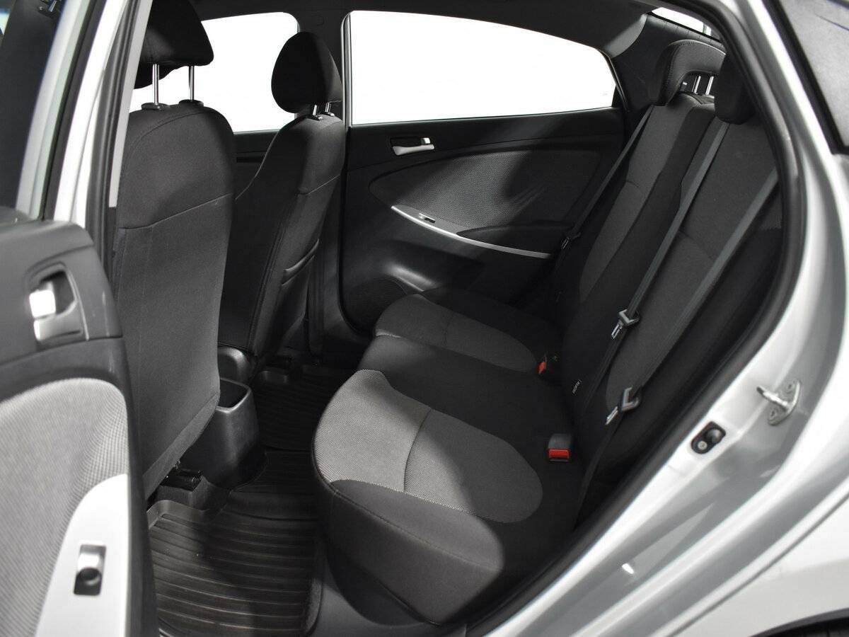 Купить Hyundai Solaris, 2011, 123 914 км, фото №12