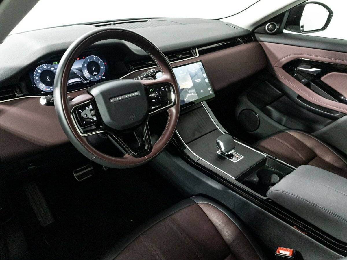 Купить Land Rover Range Rover Evoque P250 MHEV Long, 2024, 7 958 км, фото №11