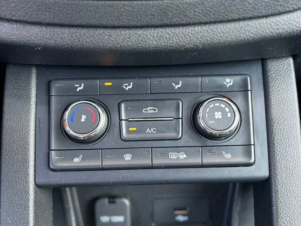 Купить FAW Besturn X40, 2021, 42 055 км, фото №17